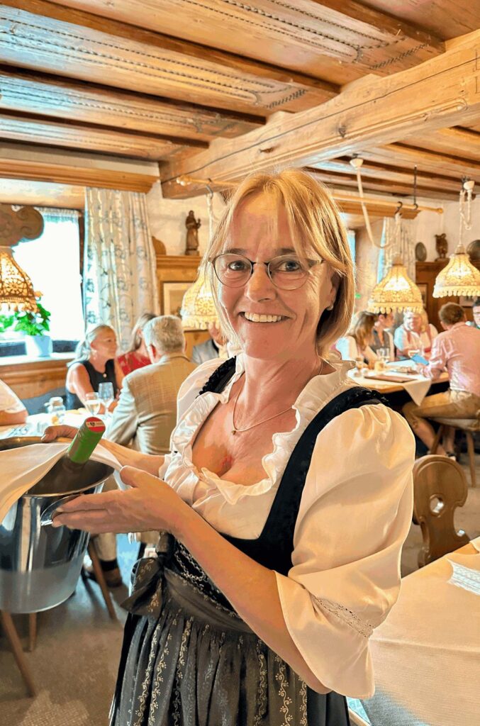Bedienung Steffi R&uuml;ttiger